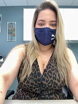 famous indian girl online show from October 3, 2025, 5:32 pm