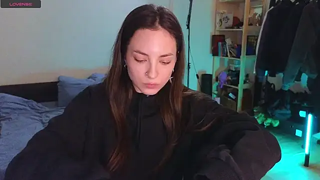 Snapshot of Space_X_Roxy_ chatting on March 3, 2025, 5:18 pm Space X Roxy  online show from March 3, 2025, 5:18 pm