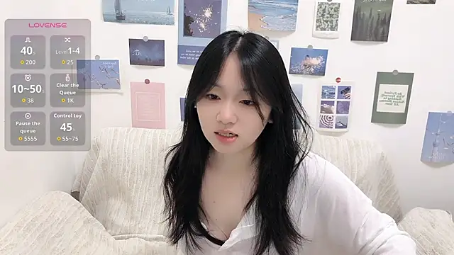 LiLiYbaby online show from September 10, 2025, 6:35 am