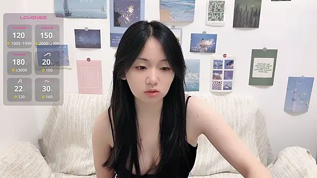 LiLiYbaby online show from September 11, 2025, 6:02 am