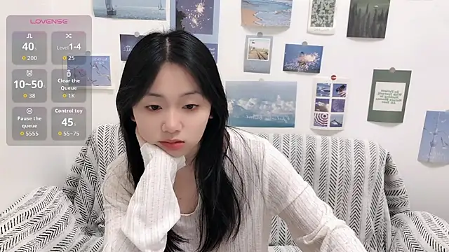 LiLiYbaby online show from September 15, 2025, 6:02 am