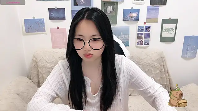 LiLiYbaby online show from March 12, 2026, 6:08 am