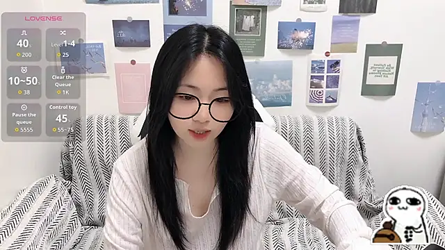 LiLiYbaby online show from April 26, 2026, 6:44 am