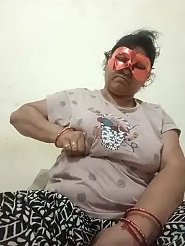 Punjabi beauty123 online show from March 25, 2026, 4:46 pm