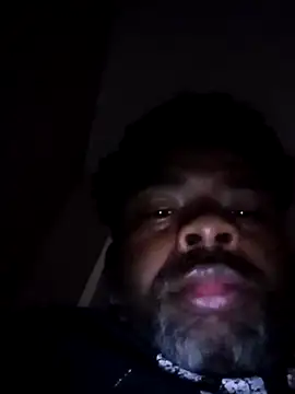 SLOWSTRO online show from October 25, 2025, 3:14 am