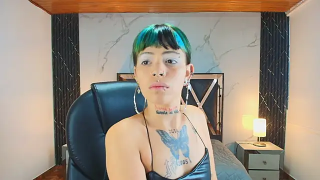 AuroraDiaz online show from March 12, 2026, 11:49 am