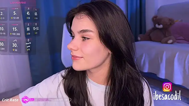 adriana allien online show from October 3, 2025, 8:50 pm