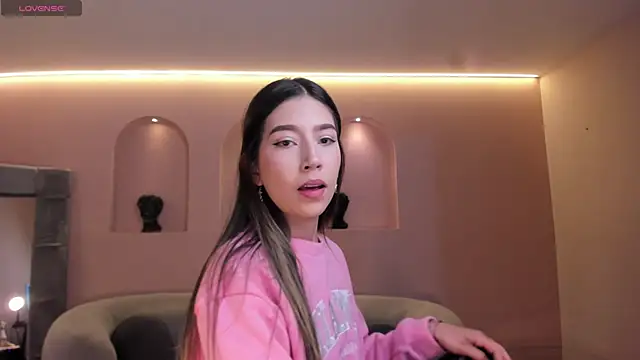 TaraLawrence online show from January 7, 2026, 3:20 am