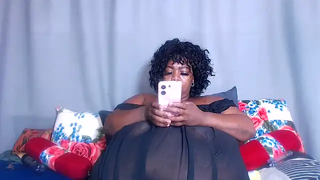 BustyWendyXXX47 online show from October 29, 2025, 1:13 pm