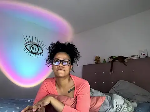 Ale xandra online show from November 25, 2025, 7:36 pm