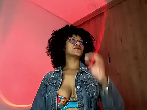 Ale xandra online show from April 15, 2026, 12:39 am