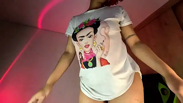 Ale xandra online show from July 5, 2026, 1:45 am