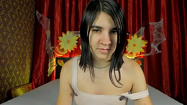  Polly Love  online show from November 4, 2025, 7:07 am