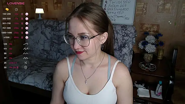 Miatiny online show from December 4, 2024, 1:09 pm