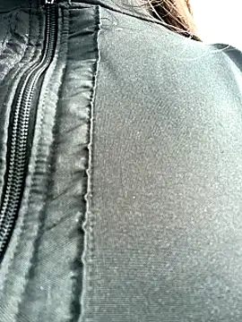 Snapshot of SAMANTHA-16_ chatting on December 17, 2024, 1:27 pm SAMANTHA-16 online show from December 17, 2024, 1:27 pm