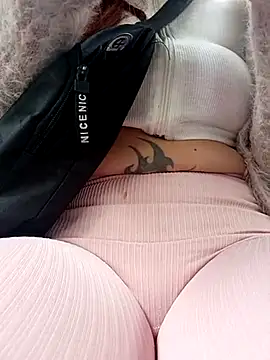 Snapshot of SAMANTHA-16_ chatting on March 18, 2025, 12:58 pm SAMANTHA-16 online show from March 18, 2025, 12:58 pm