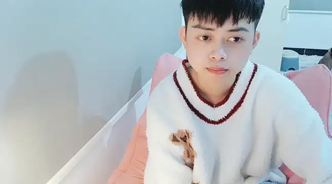 Snapshot of FFFFZ189 chatting on March 5, 2025, 9:38 am FFFFZ189 online show from March 5, 2025, 9:38 am