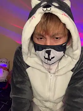 KEI 96 online show from February 9, 2025, 4:04 am