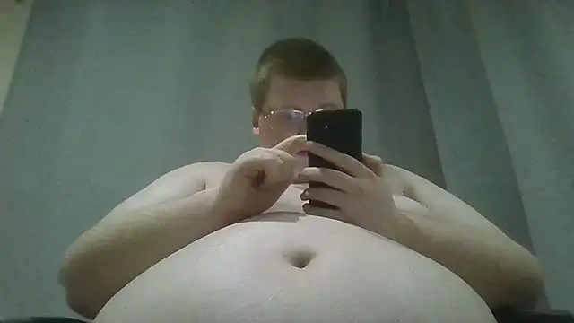 Snapshot of Richard_Moneyshot_23 chatting on January 4, 2025, 8:48 pm Richard Moneyshot 23 online show from January 4, 2025, 8:48 pm