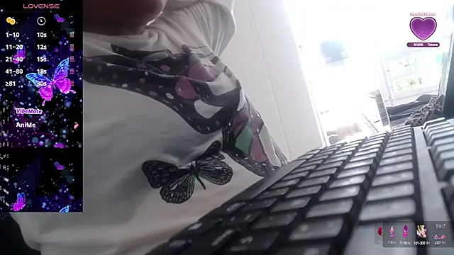 Gabycutee online show from October 11, 2025, 7:56 pm