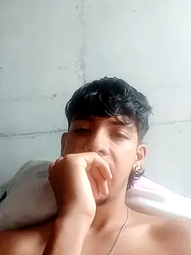 Elputas online show from November 2, 2025, 5:26 pm