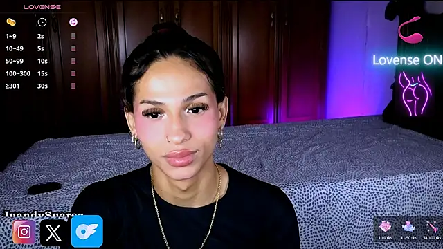 Snapshot of Abby_bella09 chatting on October 12, 2025, 7:51 am Abby bella09 online show from October 12, 2025, 7:51 am