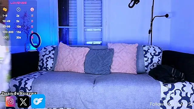 Abby bella09 online show from November 16, 2025, 5:35 am