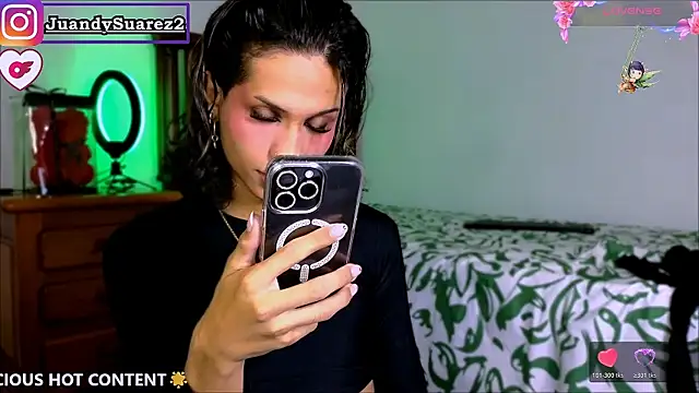 Abby bella09 online show from March 17, 2026, 10:18 am