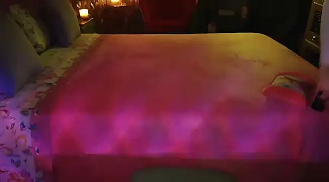 CronacaErotica online show from January 18, 2025, 6:43 pm