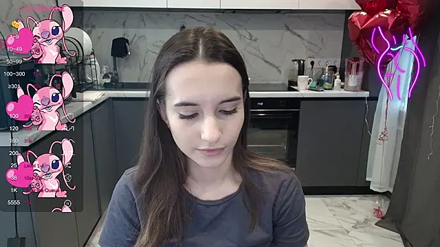 Alice Weiss online show from November 27, 2025, 11:45 am