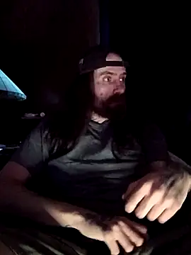 Snapshot of RobStrokes215 chatting on December 17, 2025, 7:20 pm RobStrokes215 online show from December 17, 2025, 7:20 pm