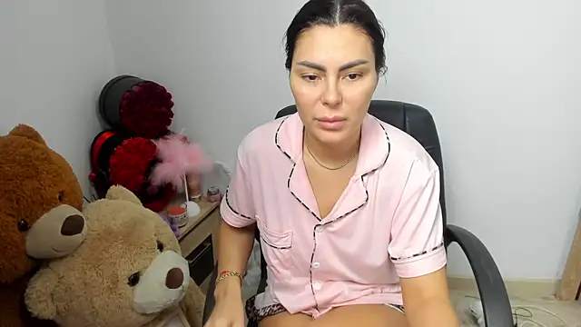 Snapshot of kilenyapatrice chatting on March 3, 2026, 2:12 pm kilenyapatrice online show from March 3, 2026, 2:12 pm