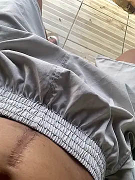 Snapshot of jnsubimisso chatting on February 25, 2025, 2:33 pm jnsubimisso online show from February 25, 2025, 2:33 pm