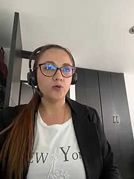 Shianrose online show from February 12, 2025, 9:11 pm