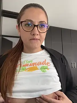 Shianrose online show from February 21, 2025, 3:21 pm