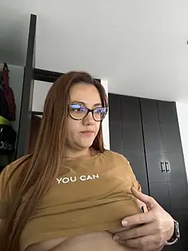 Shianrose online show from February 26, 2025, 7:38 pm