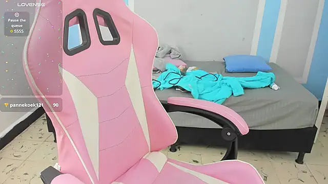 im angels77 online show from January 11, 2025, 10:40 am