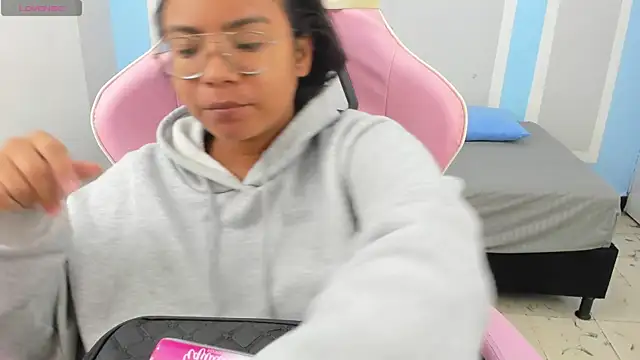 im angels77 online show from January 13, 2025, 3:12 am