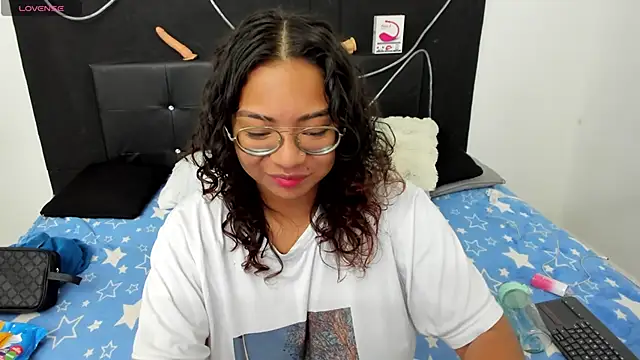 im angels77 online show from February 1, 2025, 2:26 am