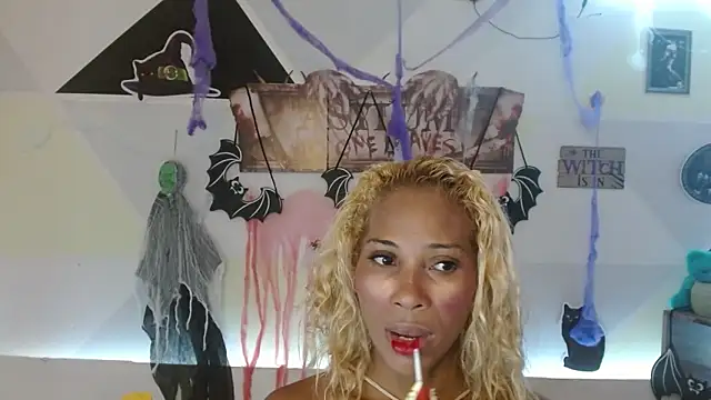 NatashaDormat online show from October 20, 2025, 1:33 pm