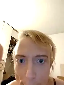 kdogg1976 online show from February 7, 2025, 3:34 am