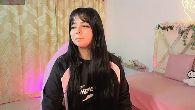 hina tay online show from March 6, 2026, 3:14 am