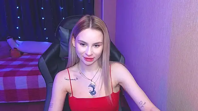 doll barbieee online show from February 25, 2025, 7:25 pm