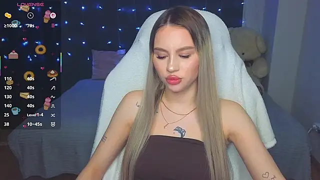 Snapshot of doll_barbieee chatting on February 28, 2026, 9:05 pm doll barbieee online show from February 28, 2026, 9:05 pm