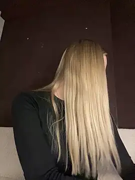 Alisa Rise online show from February 14, 2025, 5:36 pm