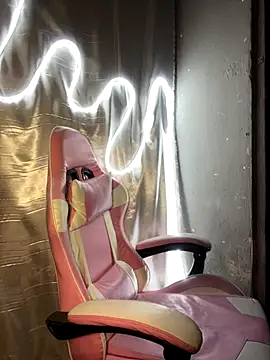 alexxaa96 online show from October 8, 2025, 2:53 am