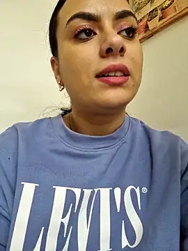 ElyzaIbarra online show from February 28, 2025, 8:20 am