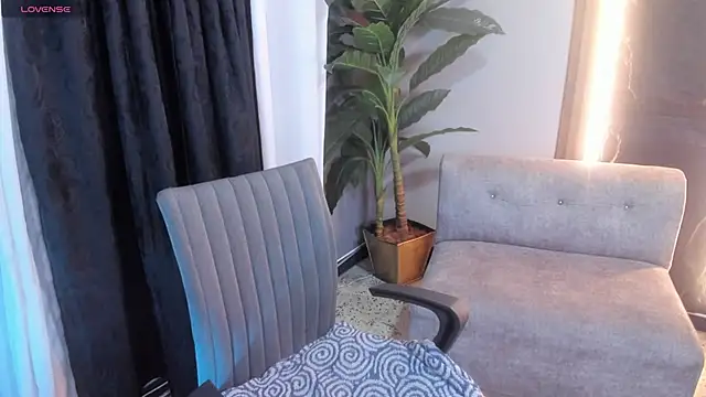 hannaa jhoonson online show from February 22, 2026, 4:57 am