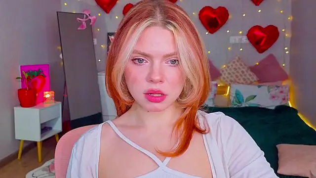 Red  Candy online show from March 11, 2026, 1:17 pm