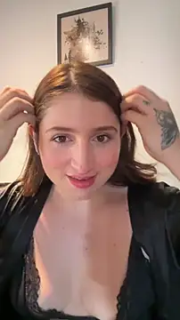 kamel-ayesha online show from December 15, 2025, 2:21 pm